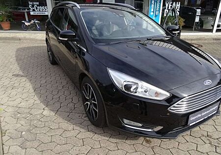 Ford Focus Turnier 1.5 EcoBoost Titanium