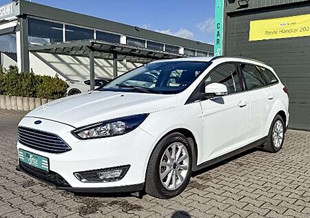 Ford Focus 1.0 EcoBoost Titanium,AHK,Navi,SHZ
