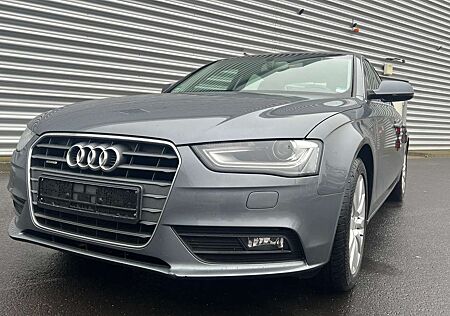 Audi A4 Ambiente quattro * Xenon , Leder * Navi *