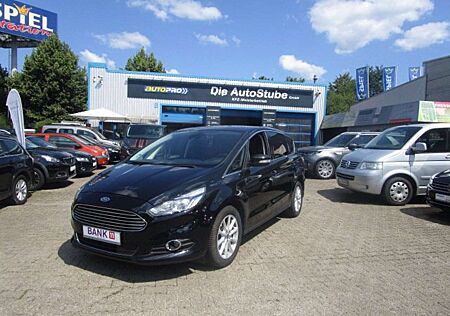 Ford S-Max Titanium