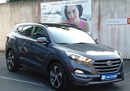 Hyundai Tucson 1.6 2WD Autom. - Navi - Sitzhzg - R.Kam - Garantie