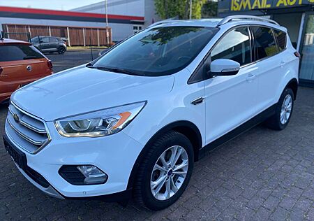 Ford Kuga Titanium/Automatik/Teilleder/Scheckheft/2.Hand