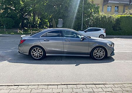 Mercedes-Benz CLA 45 AMG AMG CLA 45 4Matic AMG Speedshift DCT 7G