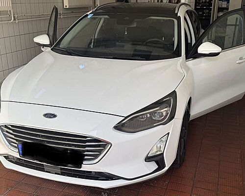 Ford Focus Titanium X