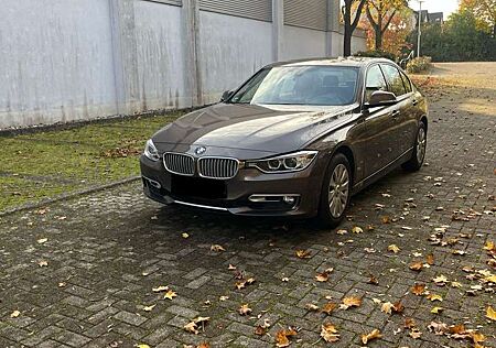 BMW 320i 320 Sport-Aut. Modern Line Sehr Gepflegt