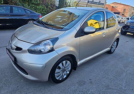 Toyota Aygo TÜV bis 04.2028