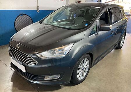 Ford Grand C-Max Titanium