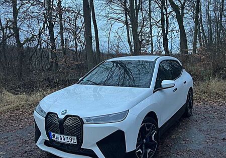BMW iX xDrive40
