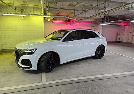 Audi RS Q8 TFSI quattro tiptronic