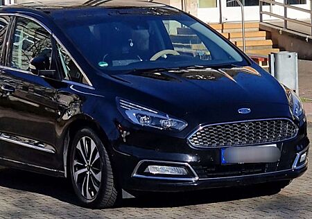 Ford S-Max 2.0 TDCi Bi-Turbo Aut. Vignale. ( Vollaustattung!)