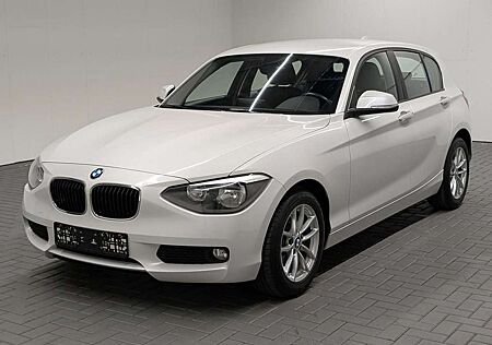 BMW 116 i Navi/AHK/SHZ/PDC/Limiter/16-Zoll