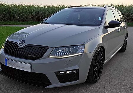 Skoda Octavia Combi 2.0 TDI (Green tec) RS