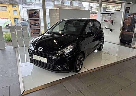 Hyundai i10 1.2 AMT Comfort Plus*Navi*Klimaa.*PDC*Kamera