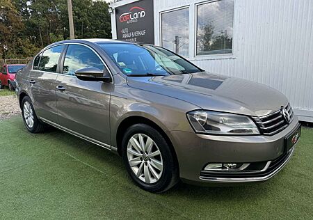 VW Passat gebraucht kaufen VW Passat Volkswagen Lim. Comfortline BlueMotion Navi-Alu S&W!