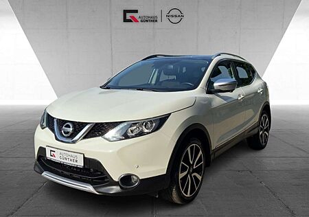 Nissan Qashqai Tekna 1.6 DIG-T 6MT Glasdach