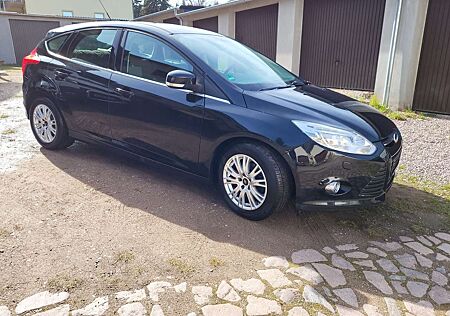 Ford Focus 1.0 EcoBoost Start-Stopp-System Champions Ed