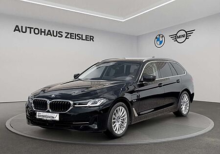 BMW 530 e xDrive Touring Head-Up PanoDach Laserlicht Harma