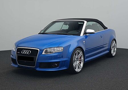 Audi RS4 Cabriolet Schalensitze Carbon Top Fahrzeug !