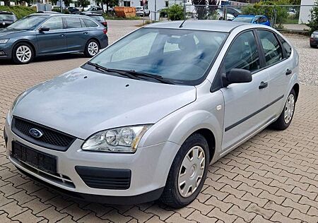 Ford Focus Lim. 1.6 Trend,Klima,Servo,Zentral,AHK