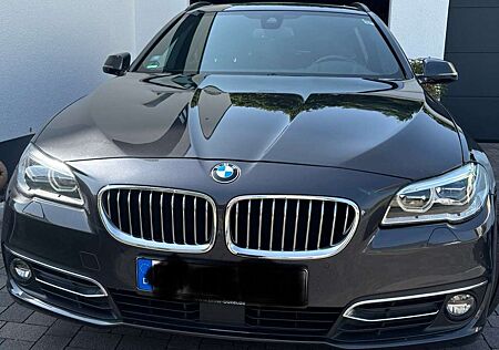 BMW 530d 530 xDrive Touring Aut. Luxury Line