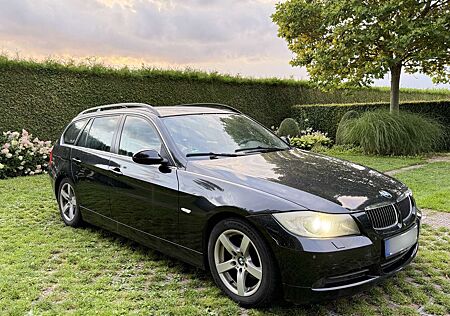 BMW 325 i Touring Navi Prof.Leder/Xenon/PDC Tausch möglic