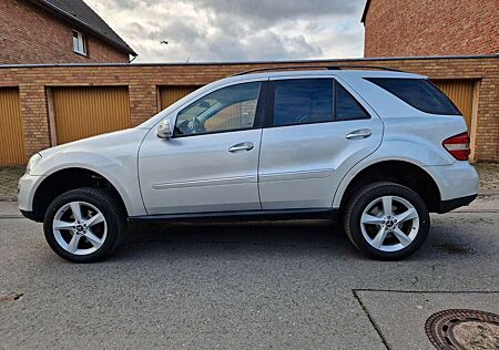 Mercedes-Benz ML 280 OffRoad Spezial/3Jhr Garantie+Gewährlstng