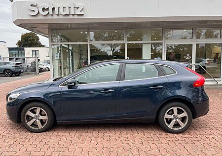 Volvo V40 D4 Momentum 5 Zylinder 177 PS