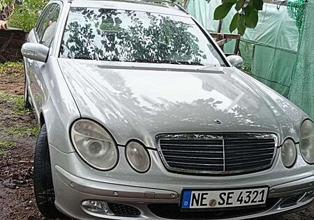 Mercedes-Benz E 200 T Kompressor Automatik Classic