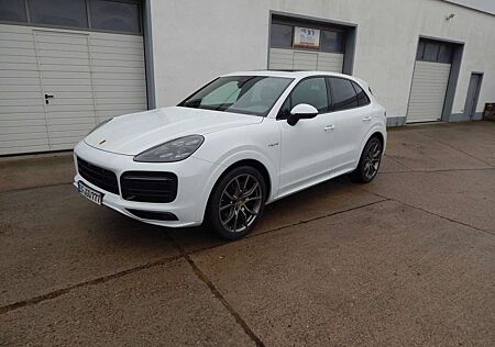 Porsche Cayenne E-Hybrid*LEDER*LM*NAVI*PDC*LED*SITZH*79000*