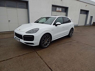 Porsche Cayenne E-Hybrid*LEDER*LM*NAVI*PDC*LED*SITZH*79000*
