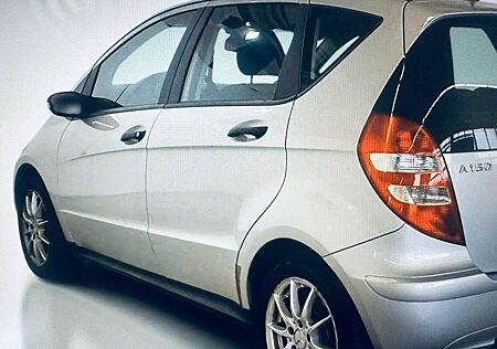 Mercedes-Benz A 150 * KLIMA*ALU**100,000,KILOMETER*4 TÜR*NAVI*