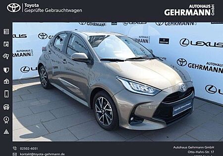 Toyota Yaris Club *SHZ*CARPLAY*