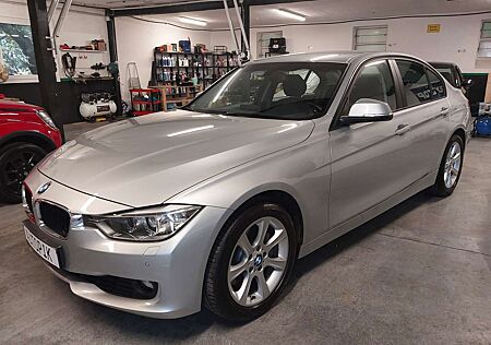 BMW 335 i Automatik *1.HAND*TÜV(NEU)*GARANTIE*