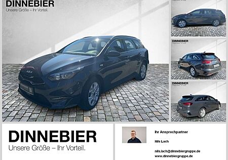 Kia XCeed Ceed SW / cee'd SW CEED Sportswagon 1.5T DCT7 VIS NAV KOM+ SpurH