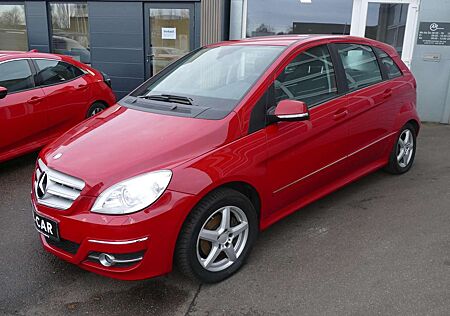 Mercedes-Benz B 200 B-Klasse Klima Xenon Navi Sitzheizung Einparkhilfe