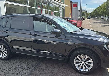 VW Tiguan Allspace Volkswagen 2.0 TSI DSG 4MOTION 6 Sitze