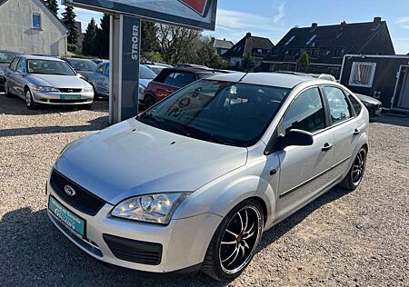 Ford Focus Lim. Trend*TÜV NEU*KLIMA*NAVI*TOP*