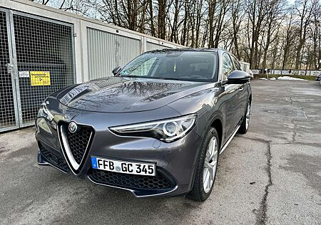 Alfa Romeo Stelvio 2.0 Q4 First Edition Pano AHK
