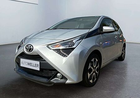 Toyota Aygo x-play Team D *CarPlay*Kamera*Bremsassistent*