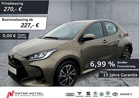 Toyota Yaris 1.5 Hybrid TEAM D LED+NAV+ACC+RFK+MFL+16"