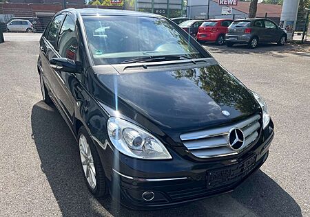 Mercedes-Benz B 200 B -Klasse "Automatik"Navi"Panorama"PDC"AHK"