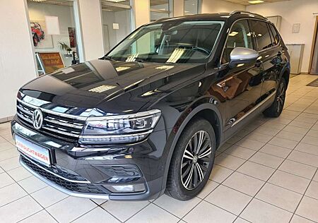 VW Tiguan Allspace Volkswagen Highline 4Motion / LED / NAVI /