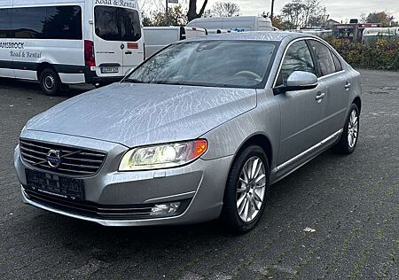 Volvo S80 2.4 D5 Momentum*AUTOM*LEDER*NAVI*XENON*TOP*