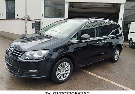 VW Sharan Volkswagen 7-Sitzer/Easy Open/Park Assist/Pano