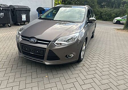 Ford Focus Champions Edition / Tüv Neu / Euro 5 / SHZ