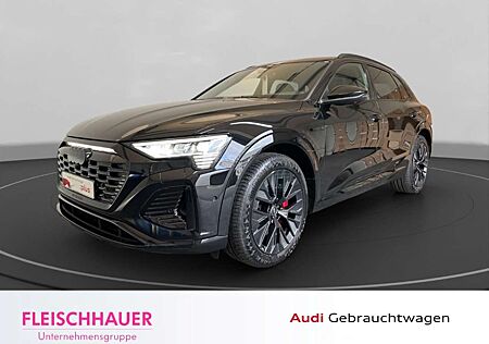 Audi Q8 55 quattro S line LED B & O Navi ACC Leder Luftfed