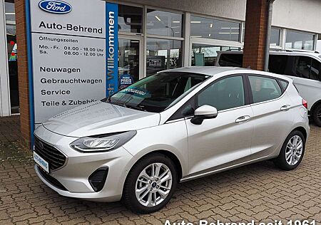 Ford Fiesta Titanium Navi Kamera Ganzjahresreifen