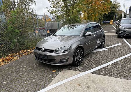 VW Golf gebraucht kaufen VW Golf Volkswagen Comfortline BMT EURO 6 KLIMAAUTOMATIK