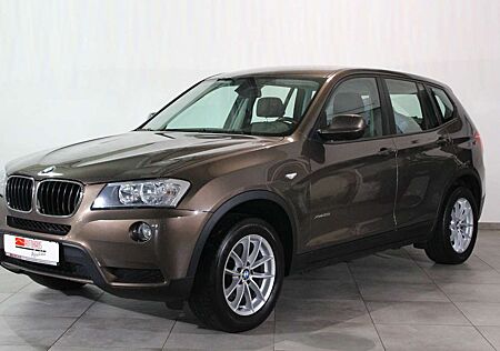 BMW X3 xDrive20i /AHK/ Scheckheft/ Winterräder/82tkm