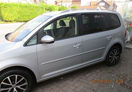 VW Touran Volkswagen Highline 7-Sitzer PERFEKT!!!